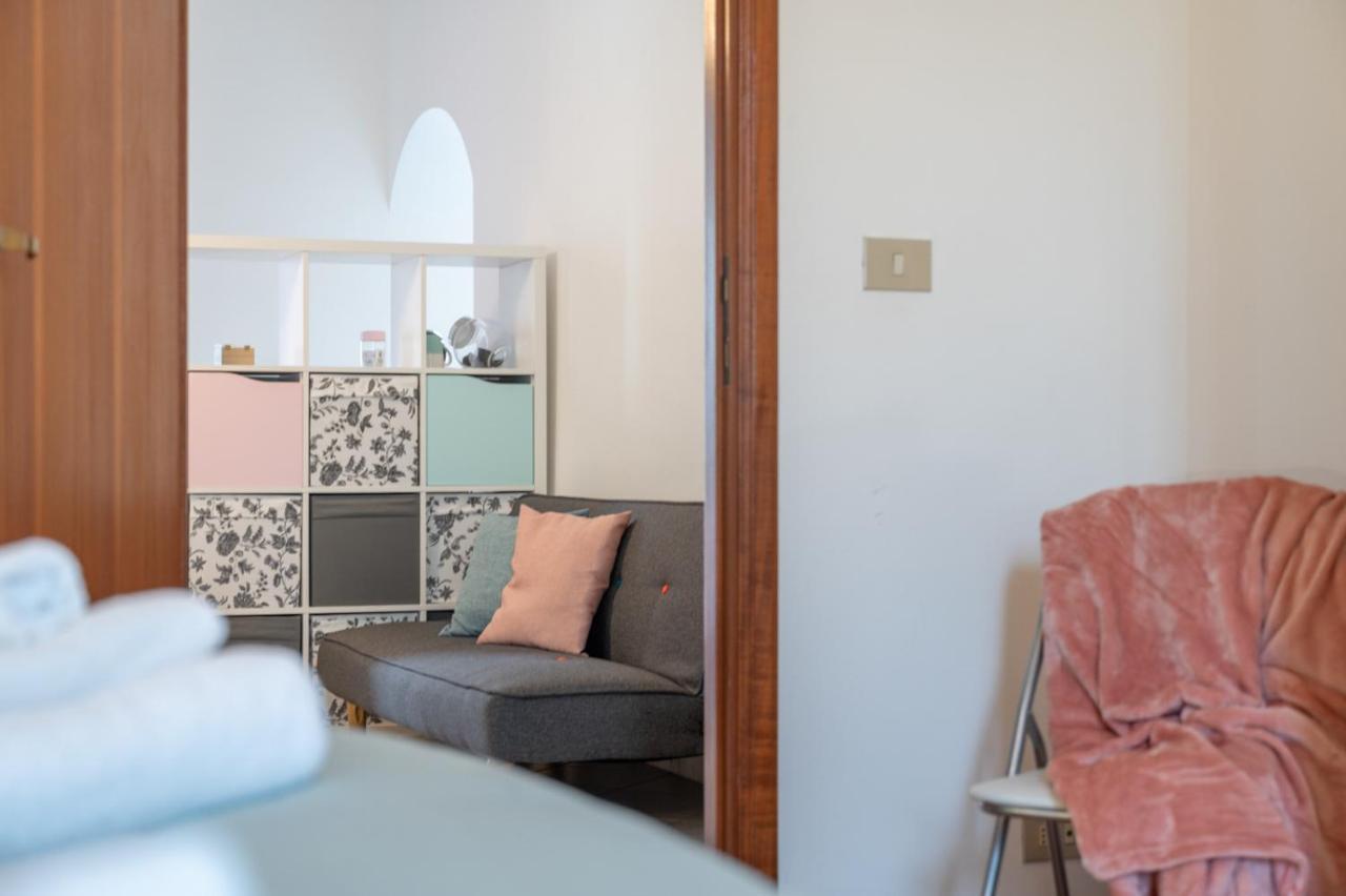 La Verde Rosa - Casa Vacanze A Due Passi Dal Lago Marta Dış mekan fotoğraf